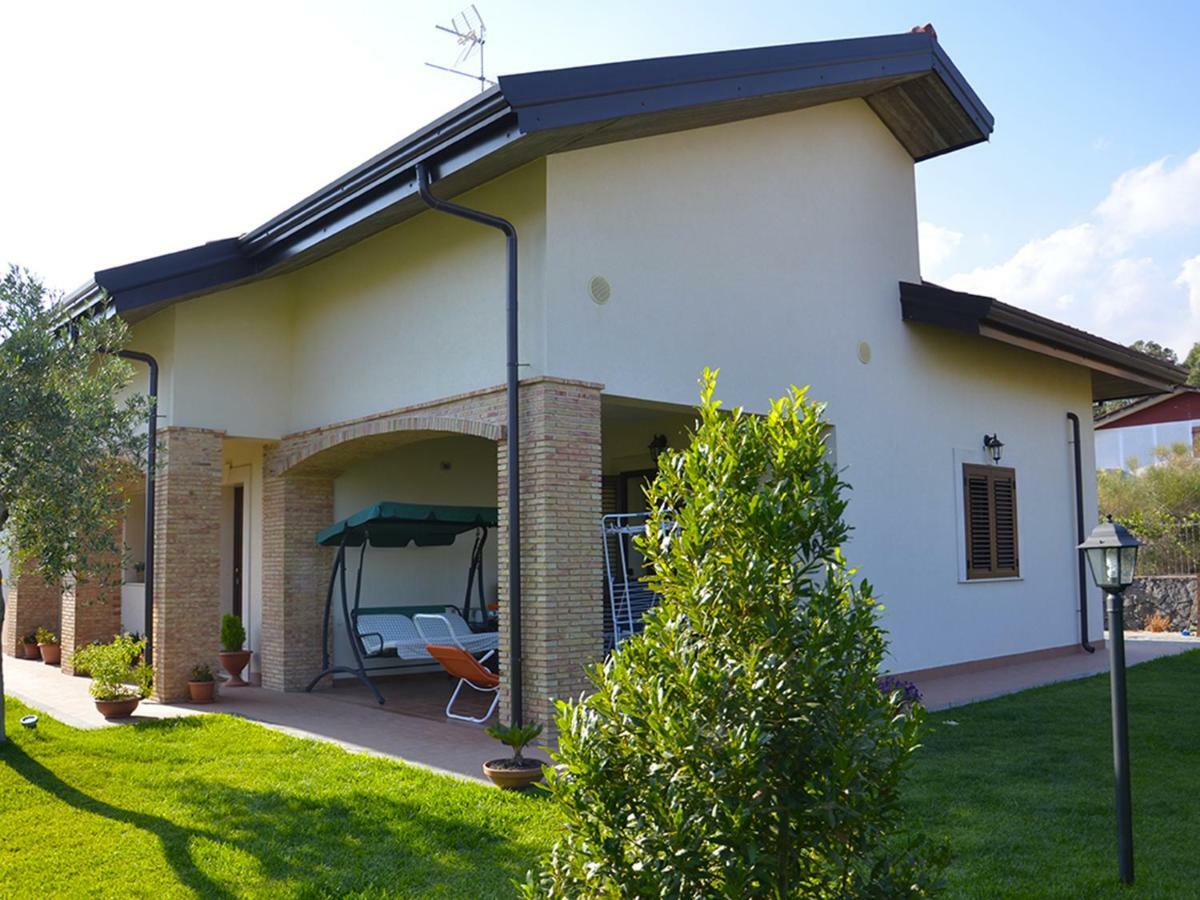 Etna B&B Pedara Buitenkant foto
